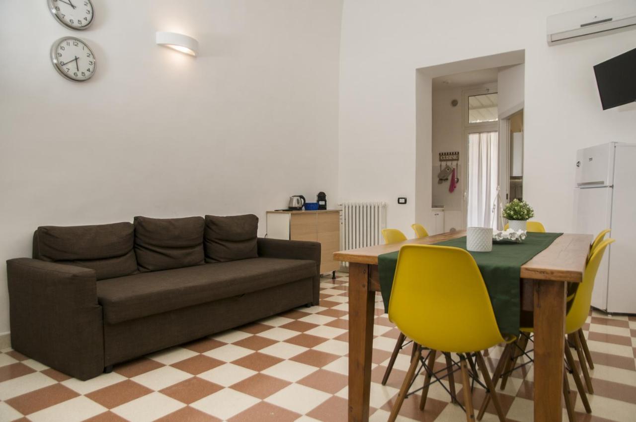 Palazzo Italia Apartments Bari Kültér fotó