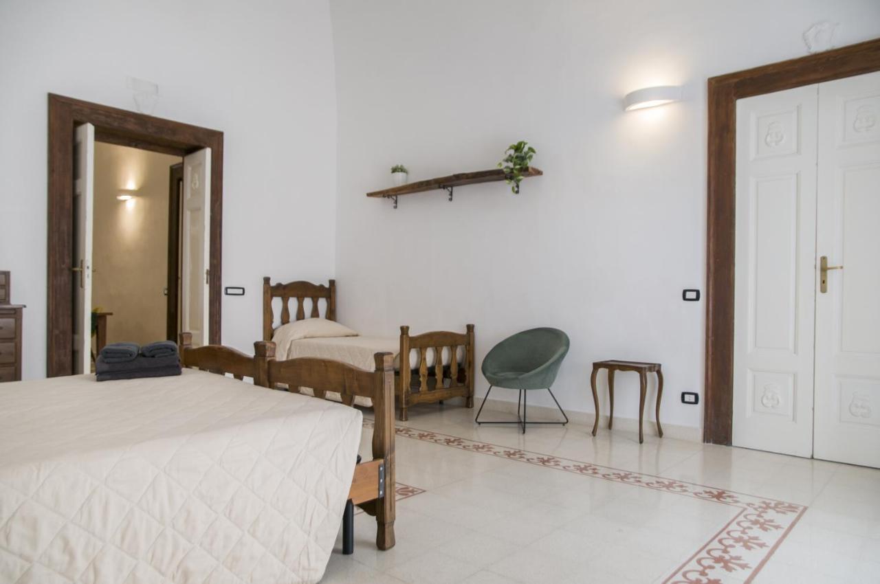 Palazzo Italia Apartments Bari Kültér fotó